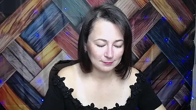 Snapshot of MarieSho chatting on September 2025 06:17:02 AM MarieSho online show from September 2025 06:17:02 AM