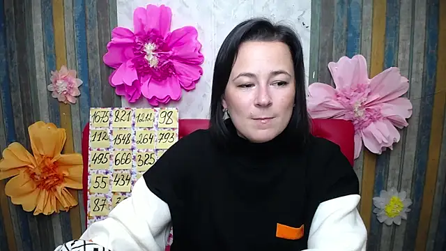 Snapshot of MarieSho chatting on October 2025 05:23:02 PM MarieSho online show from October 2025 05:23:02 PM