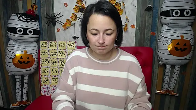 Snapshot of MarieSho chatting on November 2025 07:09:02 AM MarieSho online show from November 2025 07:09:02 AM