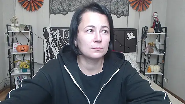 Snapshot of MarieSho chatting on November 2025 06:08:02 PM MarieSho online show from November 2025 06:08:02 PM