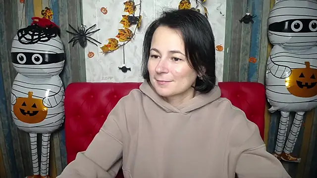 Snapshot of MarieSho chatting on November 2025 06:07:02 PM MarieSho online show from November 2025 06:07:02 PM