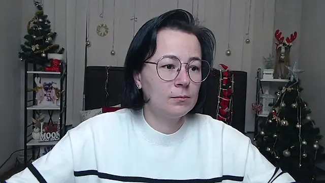 Snapshot of MarieSho chatting on January 2026 07:12:02 AM MarieSho online show from January 2026 07:12:02 AM