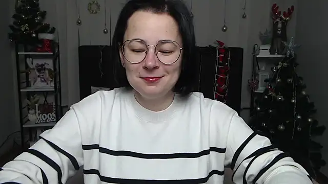 Snapshot of MarieSho chatting on January 2026 07:33:02 AM MarieSho online show from January 2026 07:33:02 AM