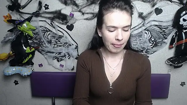 Snapshot of JasmineKouch chatting on November 2025 06:35:02 AM JasmineKouch online show from November 2025 06:35:02 AM