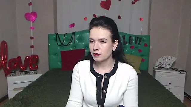 Snapshot of JasmineKouch chatting on November 2025 06:14:02 AM JasmineKouch online show from November 2025 06:14:02 AM