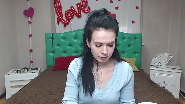 Snapshot of JasmineKouch chatting on March 2026 07:10:01 AM JasmineKouch online show from March 2026 07:10:01 AM