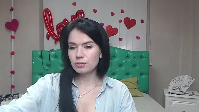 JasmineKouch online show from May 2026 05:56:01 AM