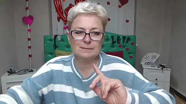 EmiliaGree online show from September 2025 05:14:01 PM