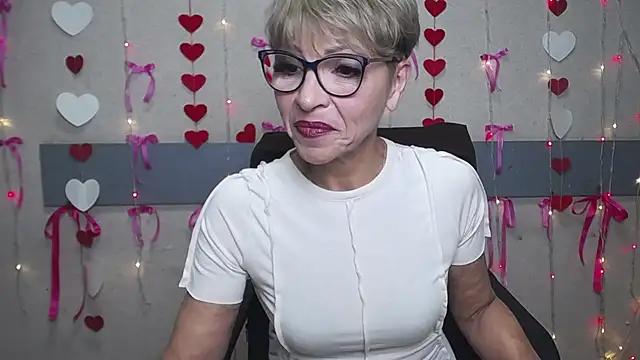 Snapshot of EllaBonito chatting on January 2025 06:35:01 AM EllaBonito online show from January 2025 06:35:01 AM