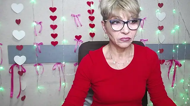 Snapshot of EllaBonito chatting on January 2025 06:24:02 AM EllaBonito online show from January 2025 06:24:02 AM
