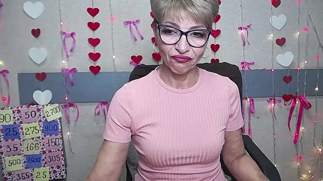 Snapshot of EllaBonito chatting on February 2025 03:52:01 PM EllaBonito online show from February 2025 03:52:01 PM