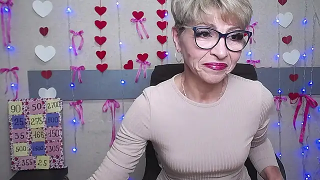 Snapshot of EllaBonito chatting on February 2025 06:31:01 AM EllaBonito online show from February 2025 06:31:01 AM