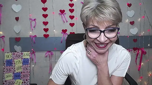 Snapshot of EllaBonito chatting on February 2025 09:34:02 AM EllaBonito online show from February 2025 09:34:02 AM
