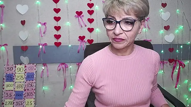 Snapshot of EllaBonito chatting on February 2025 09:43:01 AM EllaBonito online show from February 2025 09:43:01 AM