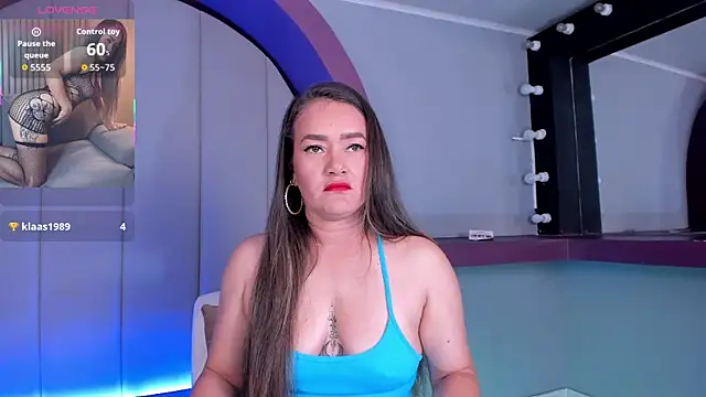 celestelewis online show from October 2025 07:46:02 PM