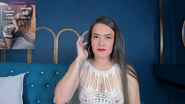 celestelewis online show from November 2025 07:37:01 PM