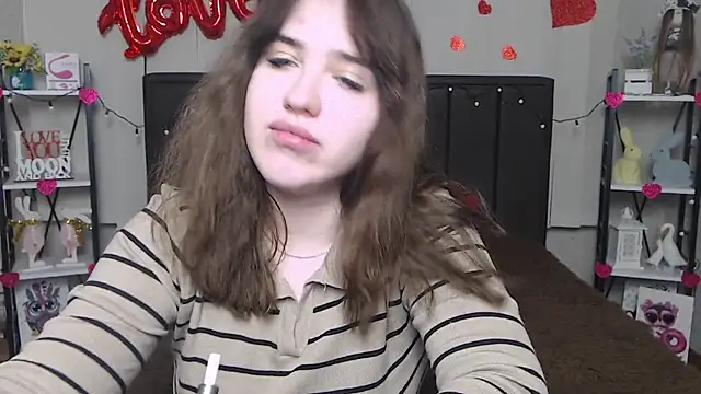 LauraHlot online show from February 2025 03:23:02 AM