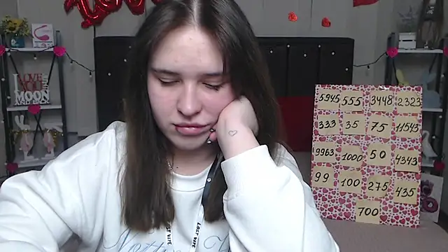 LauraHlot online show from March 2025 06:59:02 PM