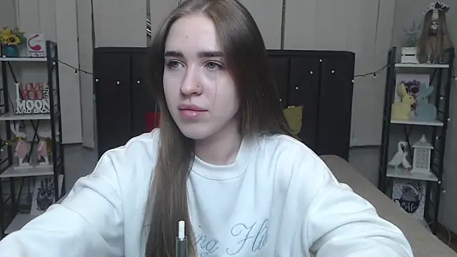 LauraHlot online show from September 2025 06:24:02 PM