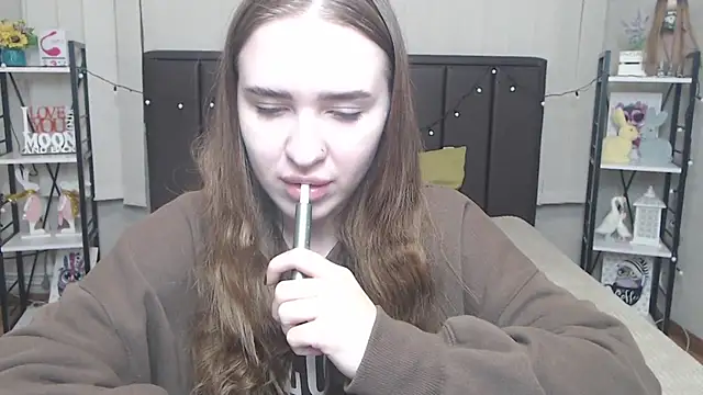 LauraHlot online show from October 2025 05:30:01 PM