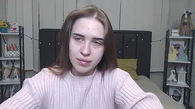 LauraHlot online show from October 2025 05:20:02 PM