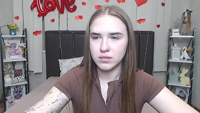 LauraHlot online show from April 2026 06:05:02 PM