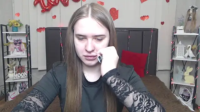 LauraHlot online show from April 2026 06:09:02 AM