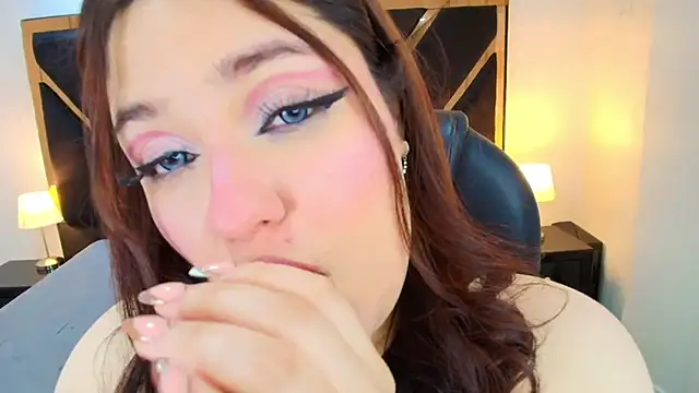 Camiila Osorio online show from May 2026 07:19:02 PM