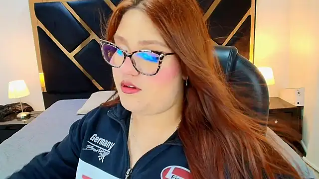 Snapshot of Camiila_Osorio chatting on June 2026 07:36:01 PM Camiila Osorio online show from June 2026 07:36:01 PM