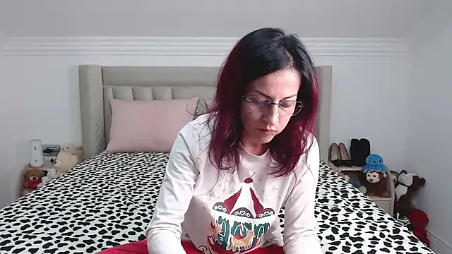 Snapshot of CatWoman0001 chatting on December 2025 08:36:02 PM CatWoman0001 online show from December 2025 08:36:02 PM