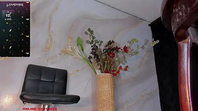 Karla-Ebony online show from November 2025 01:35:02 PM