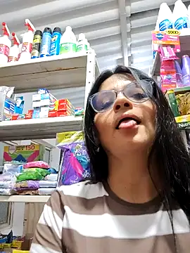 Linda Lars online show from November 2025 02:58:01 AM