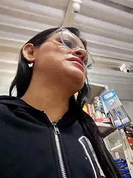 Linda Lars online show from December 2025 03:13:01 AM