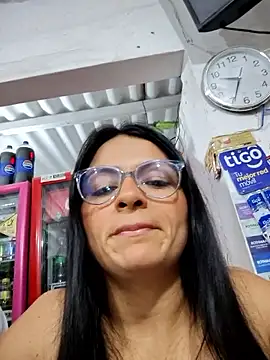 Linda Lars online show from May 2026 02:39:01 AM