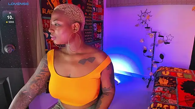 Snapshot of KenyaMystic chatting on February 2025 02:45:02 AM KenyaMystic online show from February 2025 02:45:02 AM