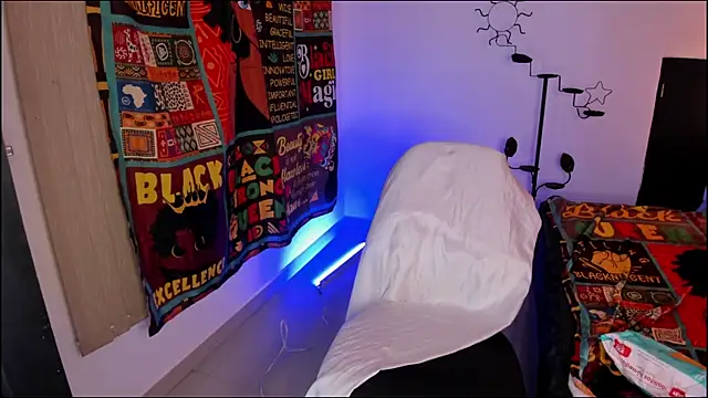 Snapshot of KenyaMystic chatting on March 2025 08:35:02 PM KenyaMystic online show from March 2025 08:35:02 PM