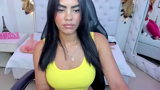 silvana  miller online show from December 2024 07:11:02 PM