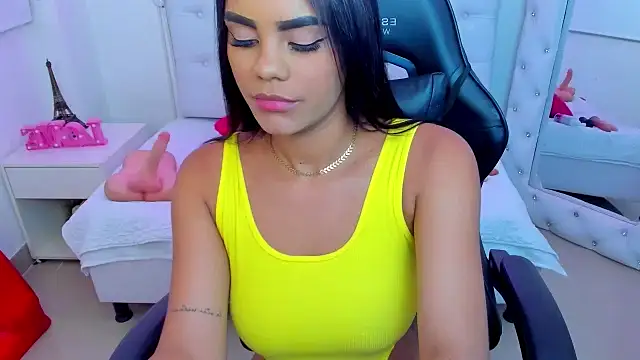 silvana  miller online show from February 2025 07:02:02 PM