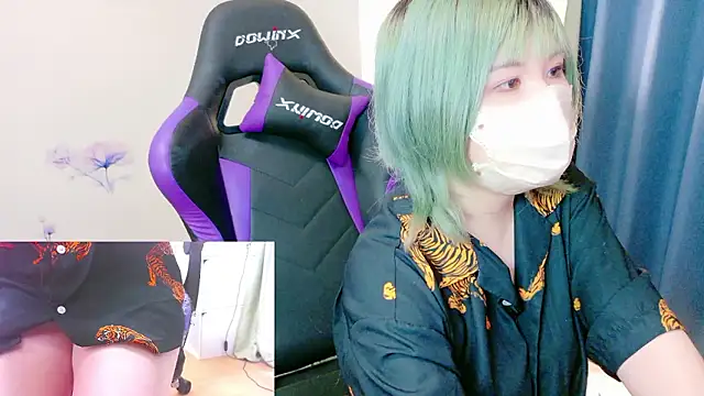 Snapshot of hazuki_8008 chatting on September 2025 05:01:02 AM hazuki 8008 online show from September 2025 05:01:02 AM