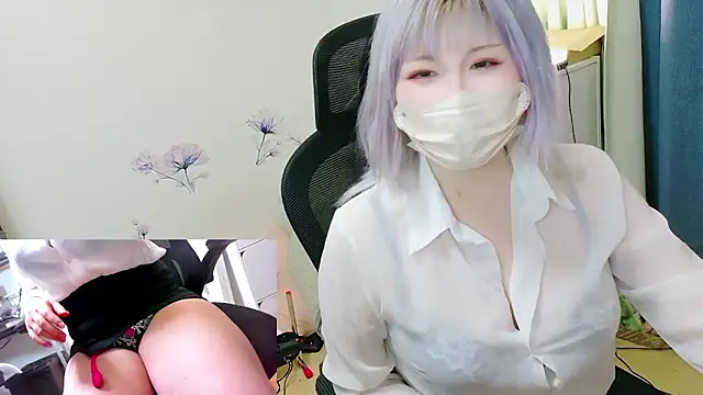 Snapshot of hazuki_8008 chatting on April 2026 03:06:01 AM hazuki 8008 online show from April 2026 03:06:01 AM