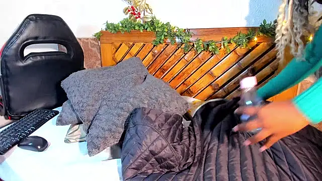 Scarlett diaz17 online show from December 2024 01:50:01 AM