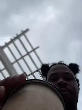 MobyDxck online show from December 2024 02:32:01 PM