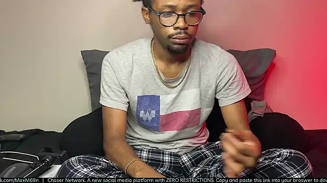 Snapshot of MobyDxck chatting on March 2026 04:51:01 AM MobyDxck online show from March 2026 04:51:01 AM