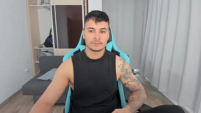 Snapshot of MatMalonne chatting on November 2025 06:55:01 AM MatMalonne online show from November 2025 06:55:01 AM