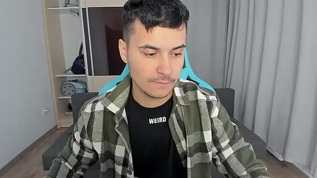 Snapshot of MatMalonne chatting on November 2025 05:13:02 AM MatMalonne online show from November 2025 05:13:02 AM