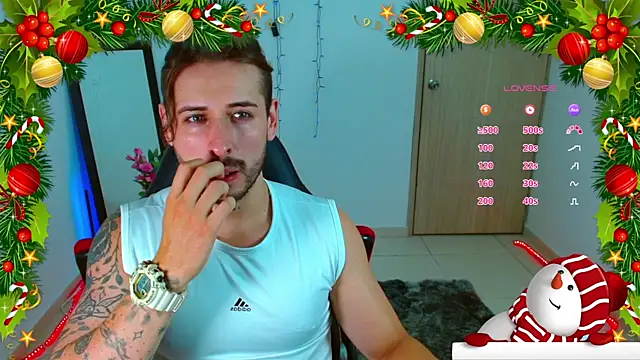 Snapshot of Ares_blue chatting on December 2024 11:39:02 AM Ares blue online show from December 2024 11:39:02 AM