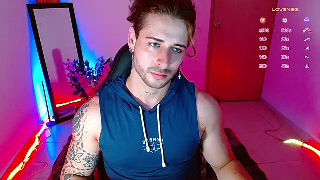 Snapshot of Ares_blue chatting on January 2025 11:14:01 AM Ares blue online show from January 2025 11:14:01 AM