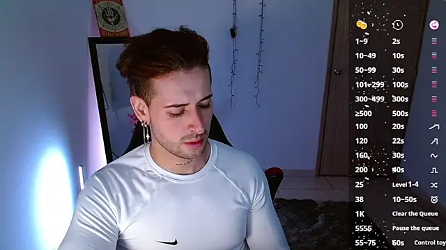 Snapshot of Ares_blue chatting on January 2025 10:41:01 AM Ares blue online show from January 2025 10:41:01 AM