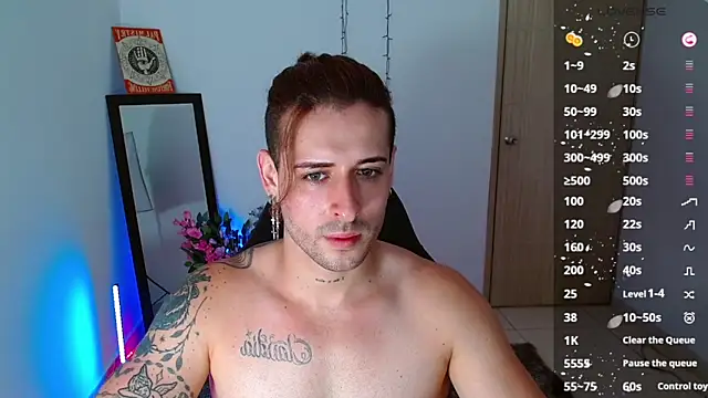Snapshot of Ares_blue chatting on January 2025 01:52:01 PM Ares blue online show from January 2025 01:52:01 PM