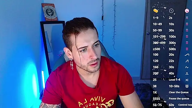 Snapshot of Ares_blue chatting on January 2025 11:35:01 AM Ares blue online show from January 2025 11:35:01 AM